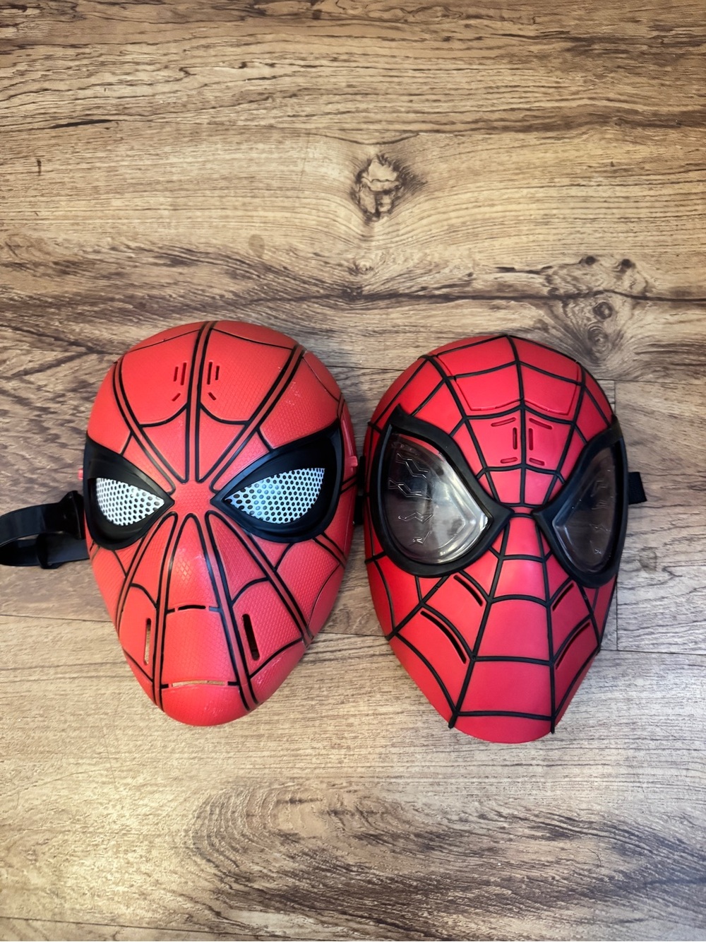 Spider-Man Mask Lot of 2 Marvel Disney Electronic Light-Up Working Costume Masks